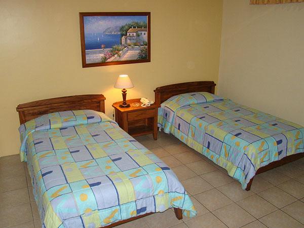 Hostal Solar Del Puerto Мачала Экстерьер фото
